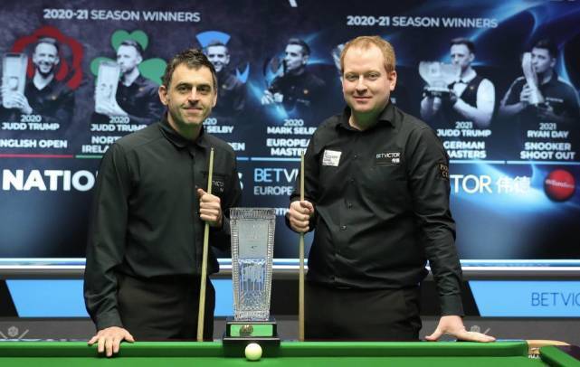 从侧翼到中 从侧翼到中