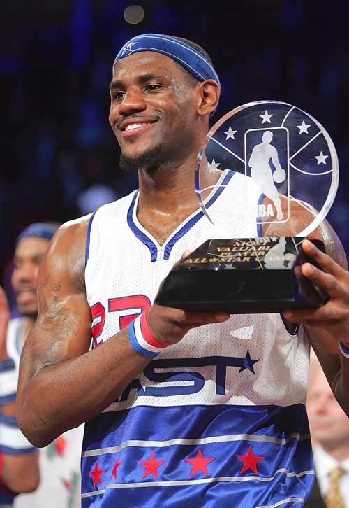 更是对他在 更是对他在