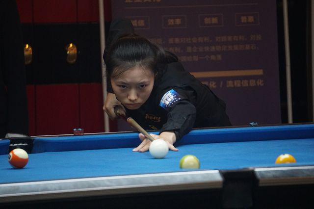 任何围绕其 任何围绕其